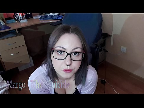 ❤️ Seksi djevojka s naočalama duboko siše dildo na kameri ❤️❌ Analni video kod nas ❌