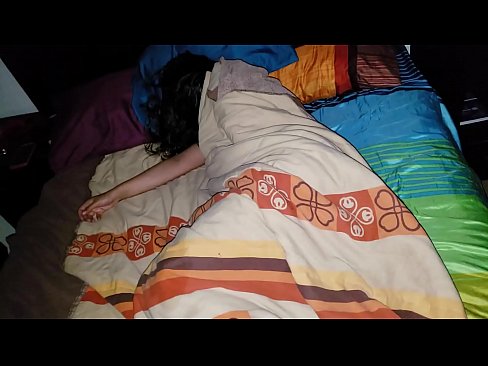 ❤️ Posinak grdi svoju mladu maćehu dok ona spava. ❤️❌ Analni video kod nas ❌
